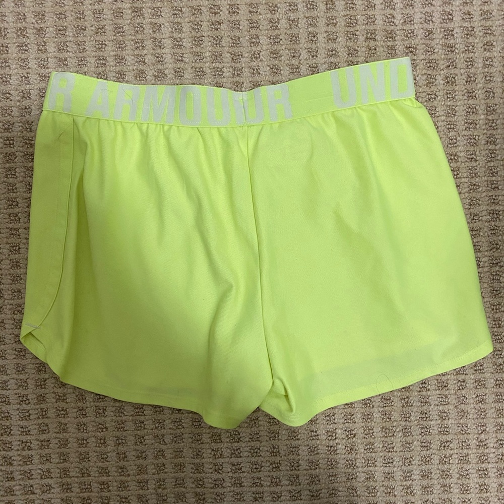 SOLD Under Armour Shorts - Picture 2 of 3